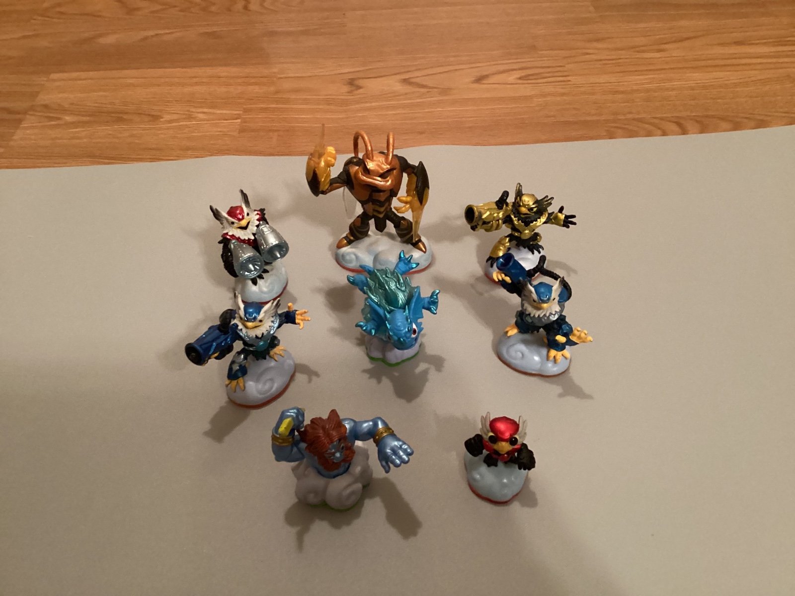 Bundle of 8 Skylanders