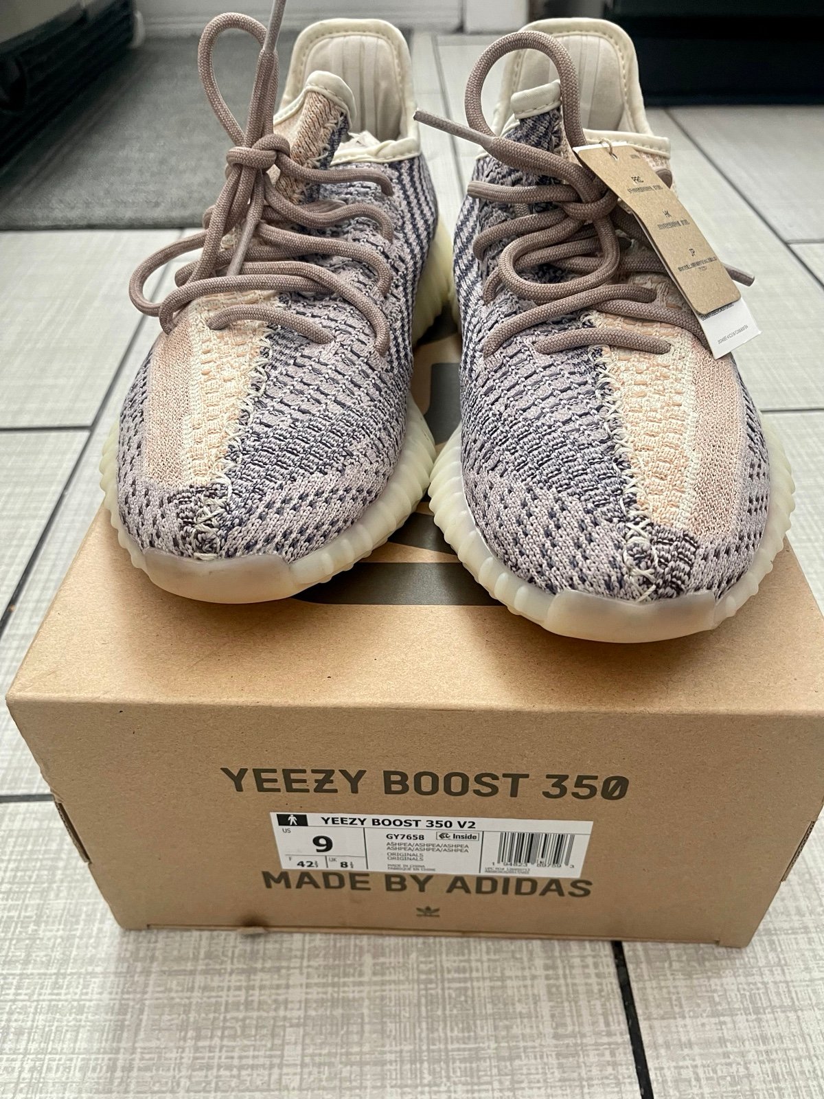 Yeezy Adidas Boost 350 V2 Ash Pearl Size 9