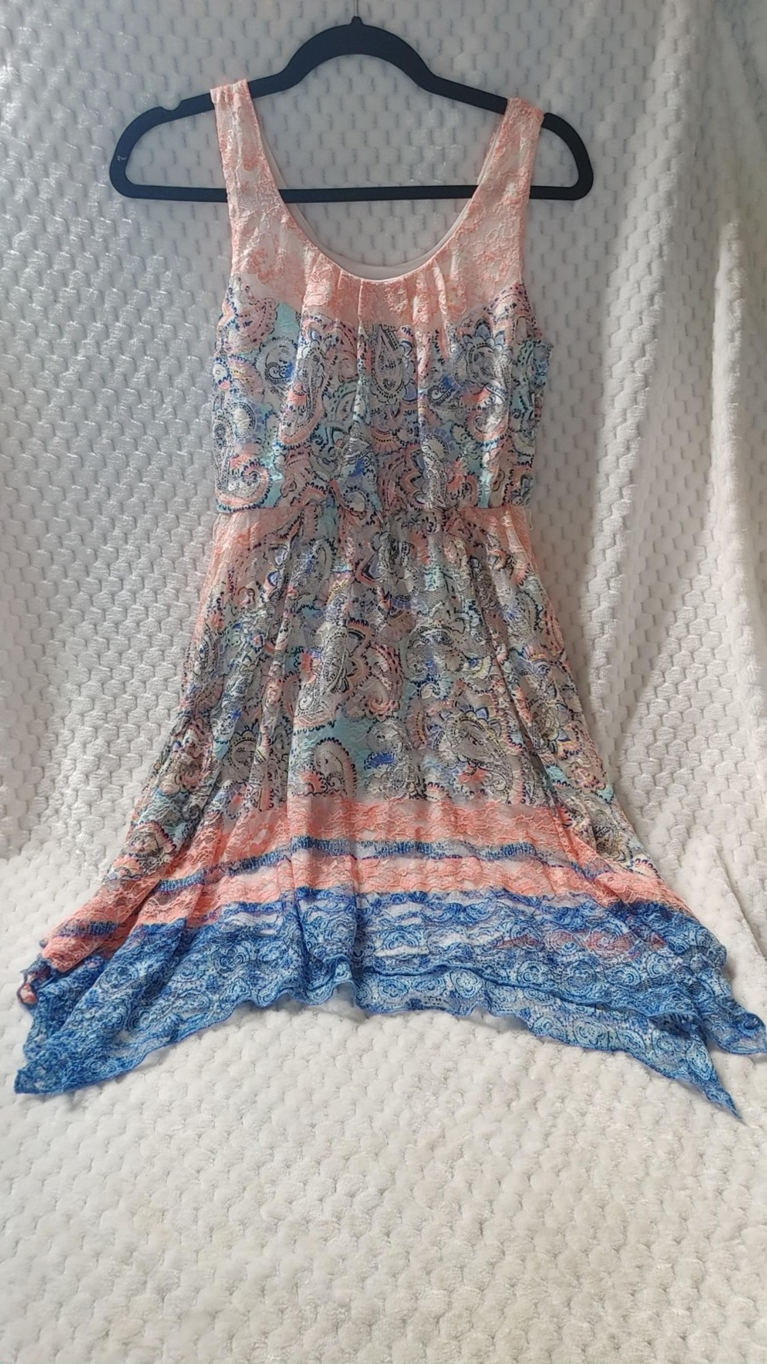 Women's Juniors Love Reign Pink Blue Lace Paisley Floral Dress Handkerchief Asym