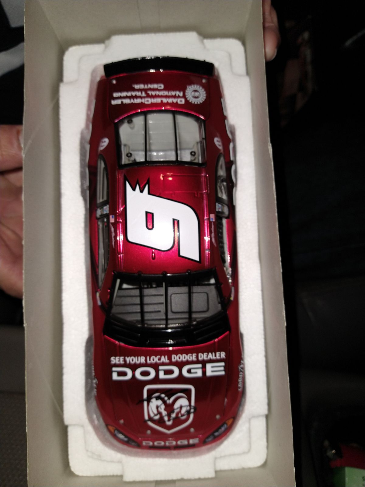 Nascar Kasey Kahne signed car