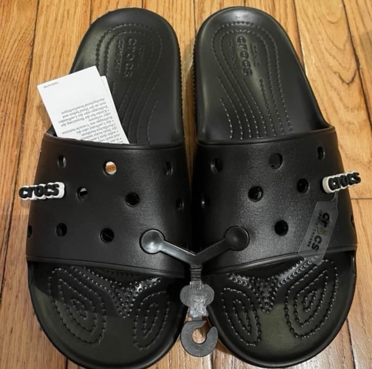 Crocs Men’s size 10 brand new