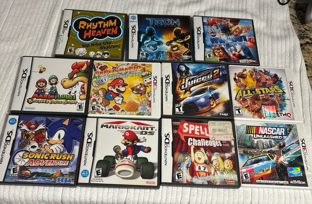 Lot of Nintendo 3DS DS Cases and Manuals Only