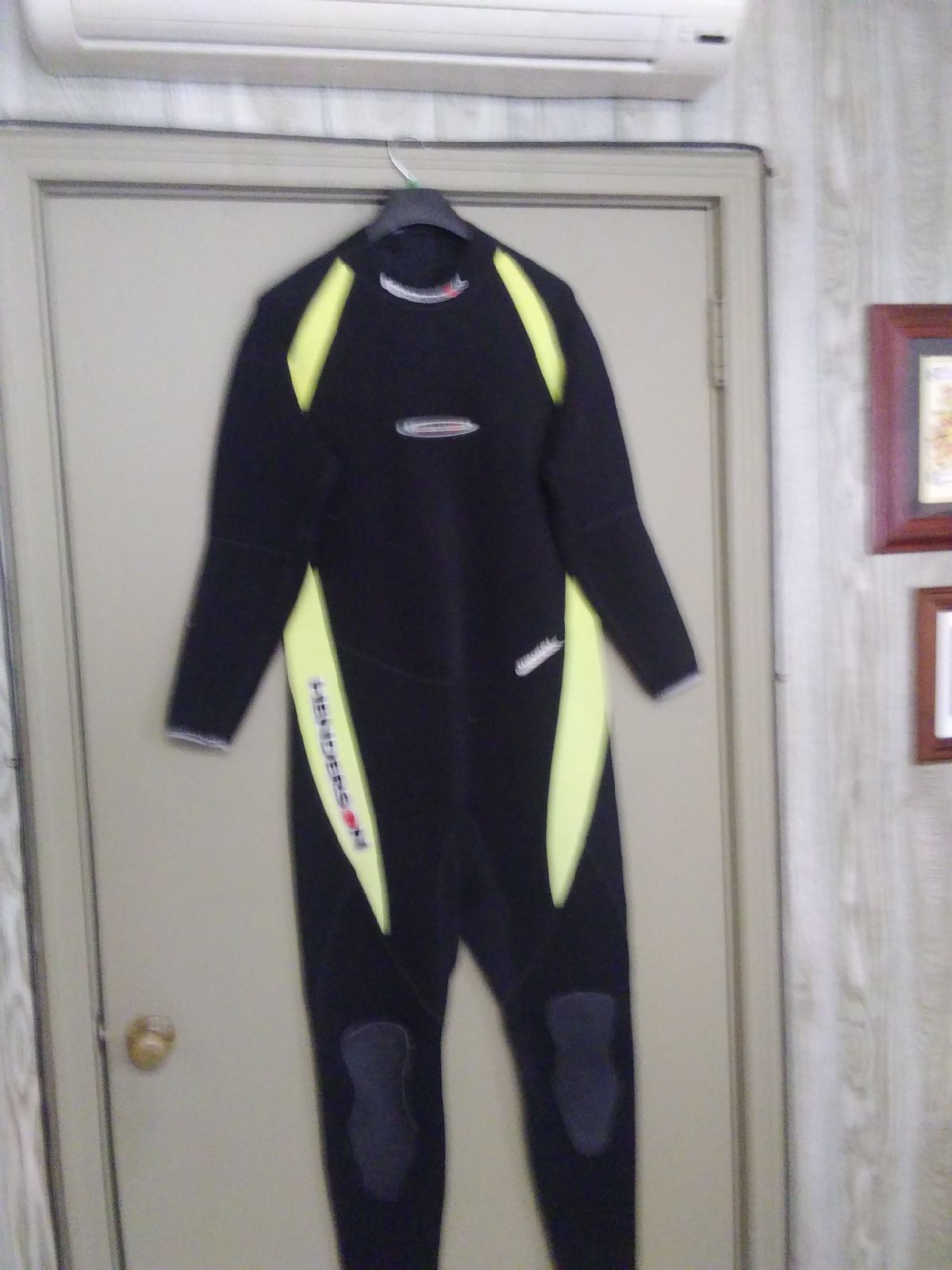wet suit
