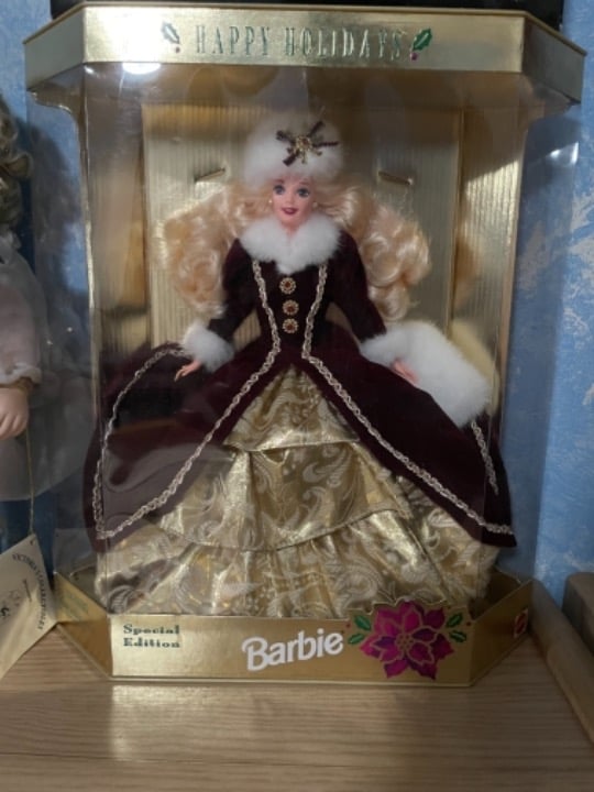 Happy Holidays Special Edition Barbie Brand New Rare