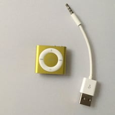 Apple iPod Shuffle 4th gen yellow