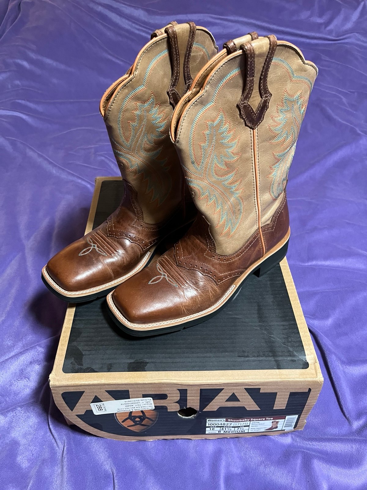 Ariat Showbaby Square Toe Women’s Cowboy boots W10