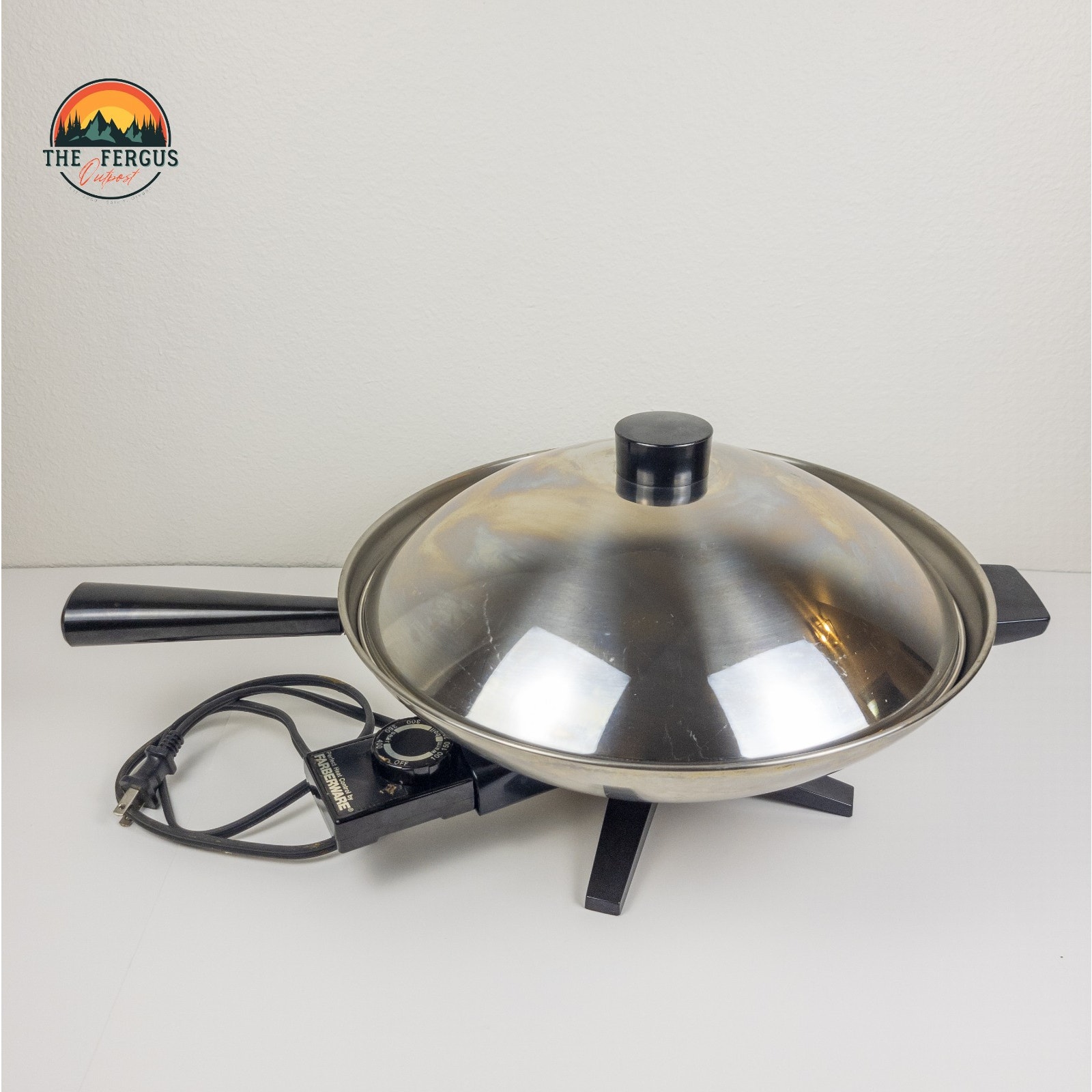 VTG Farberware Electric Wok 5 1/2 Qt. Wok & Dome Cover B2000