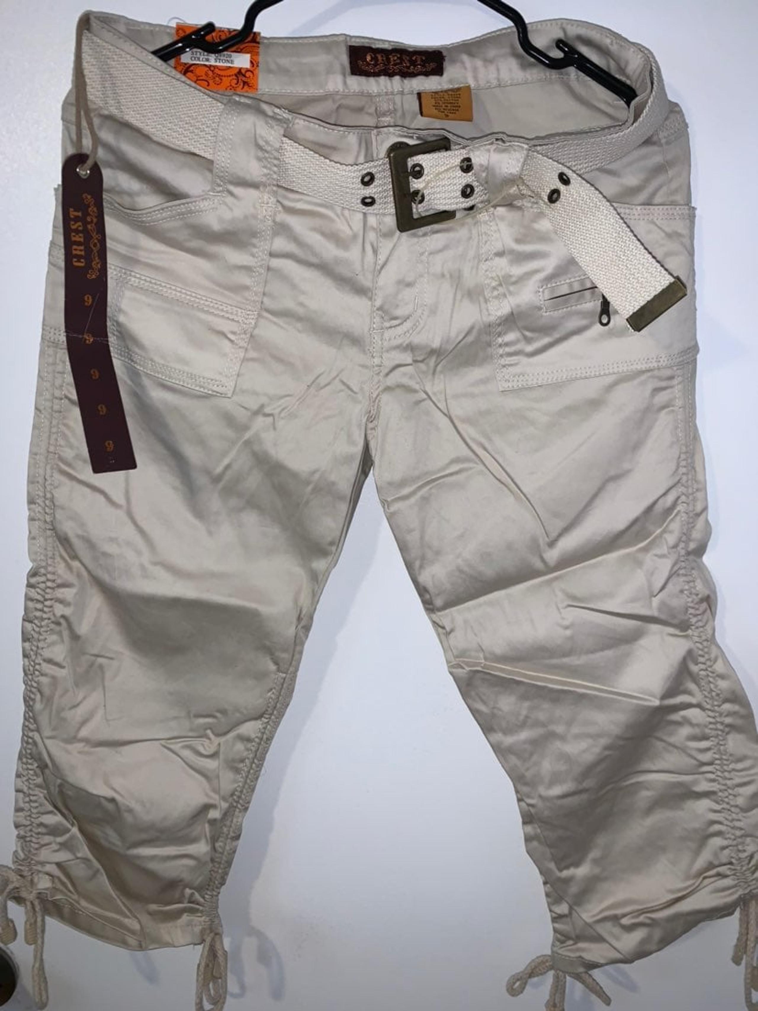 Stone capris with belt