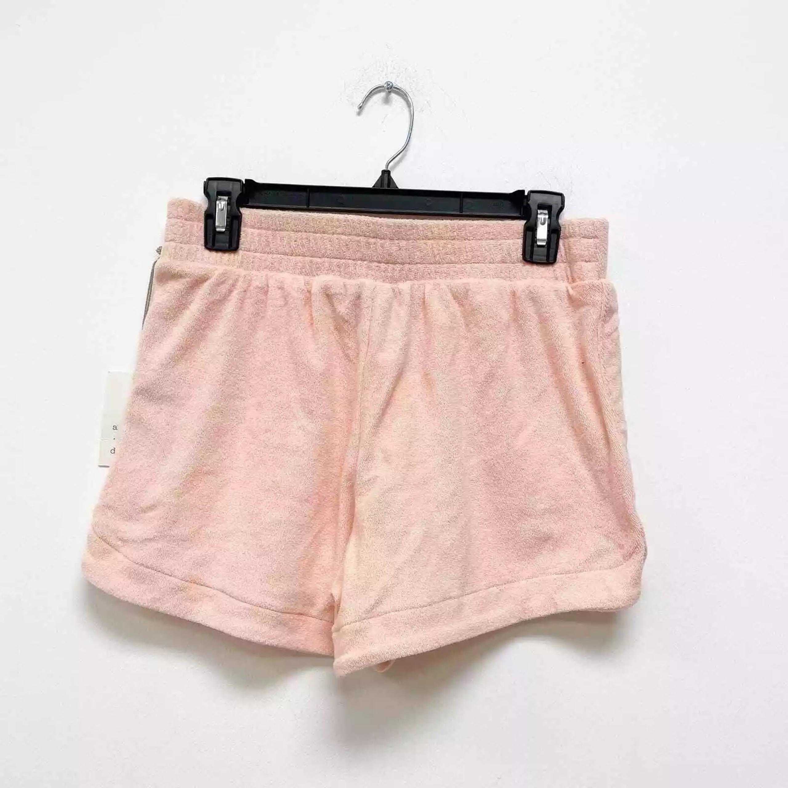 Women's Mid-Rise Pull-On Shorts Girls Sz M A New Day Blush