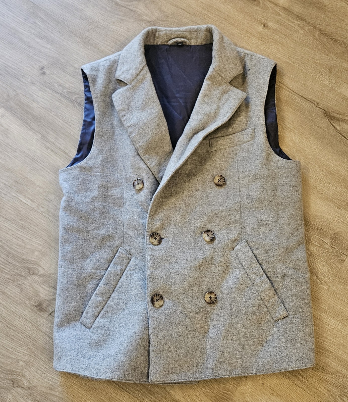 SUITSUPPLY Size M Grey Quilted Cashmere Notch Lapel Vest