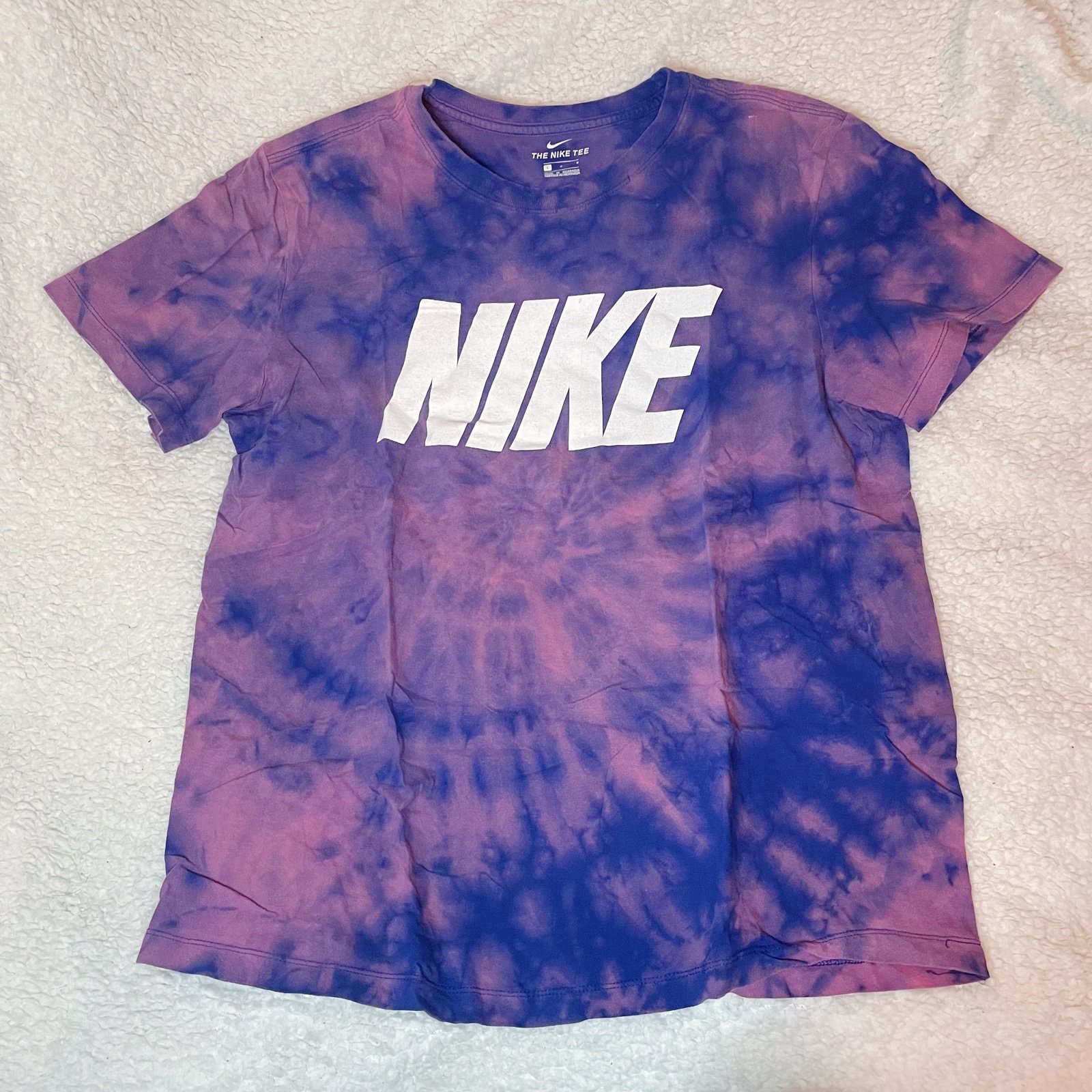 Nike tee