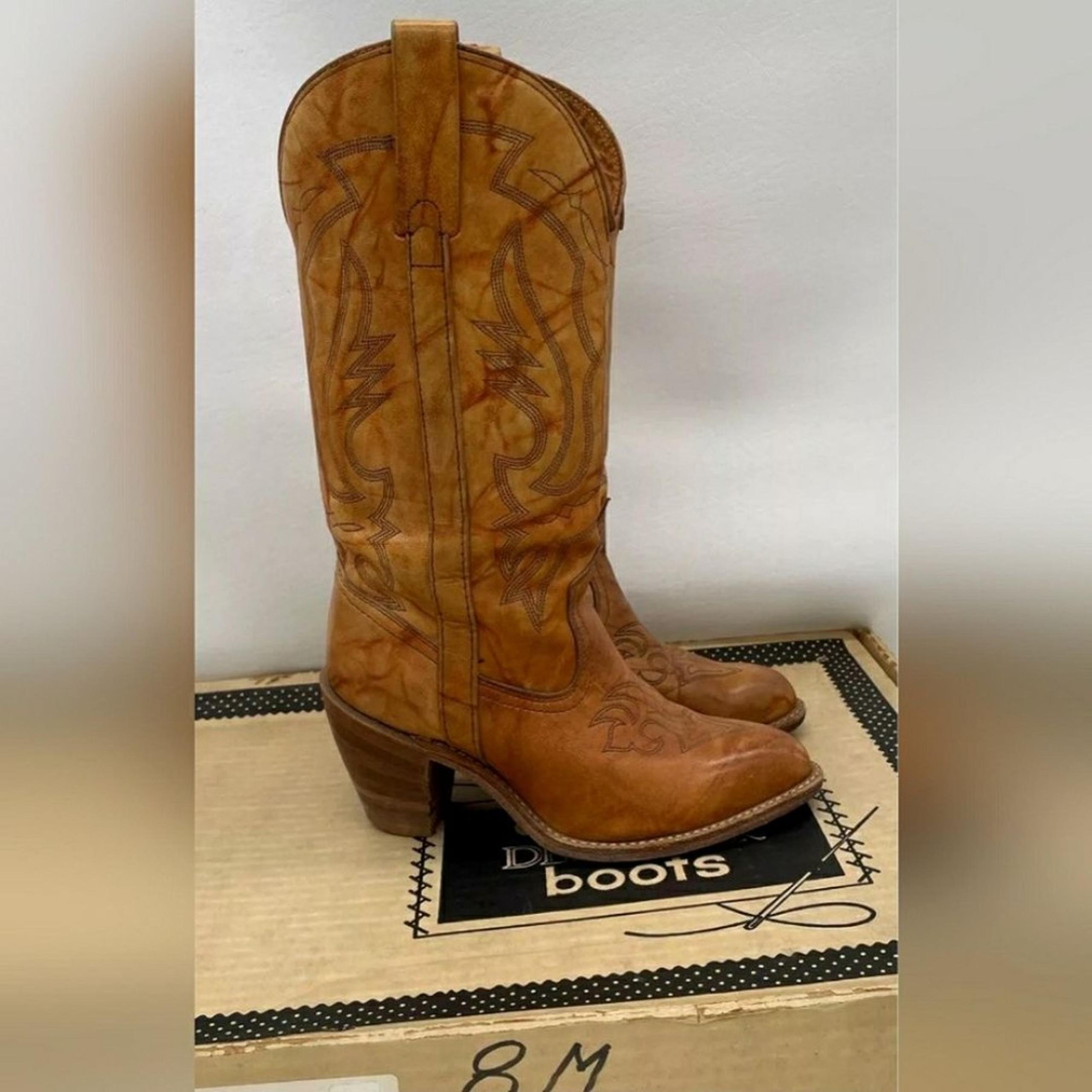 Miss Designer Cowboy Cowgirl Leather Marbled Boots Women 8M or Men 6.5M - Capezio