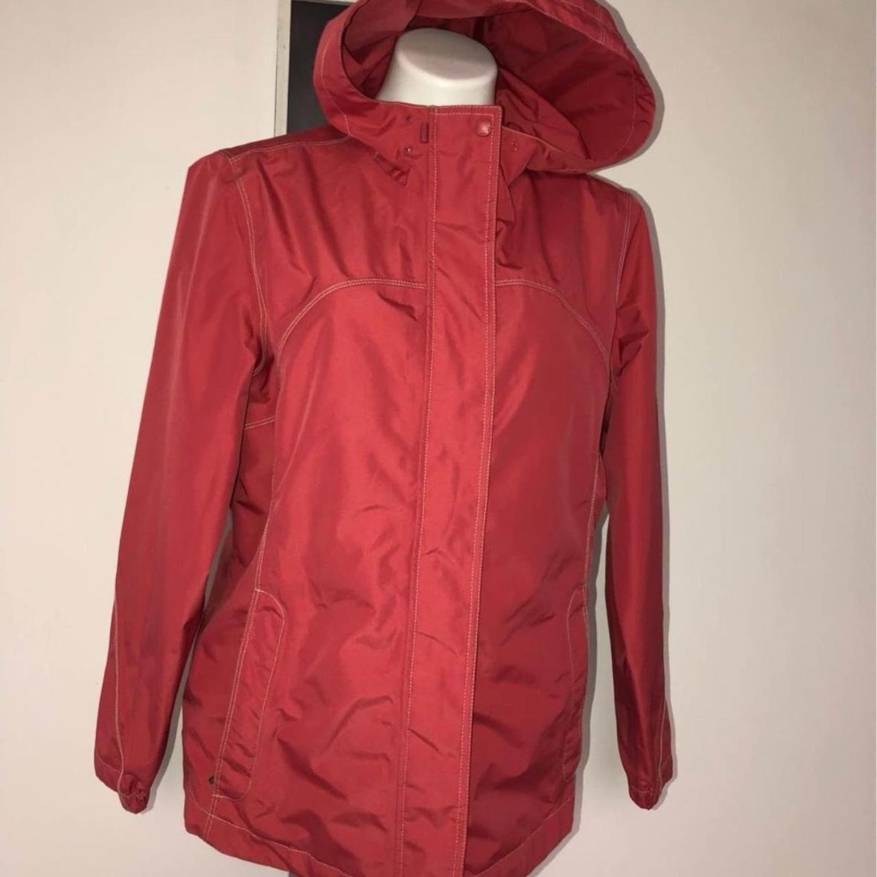 Eddie Bauer women’s jacket size large Excellent condition