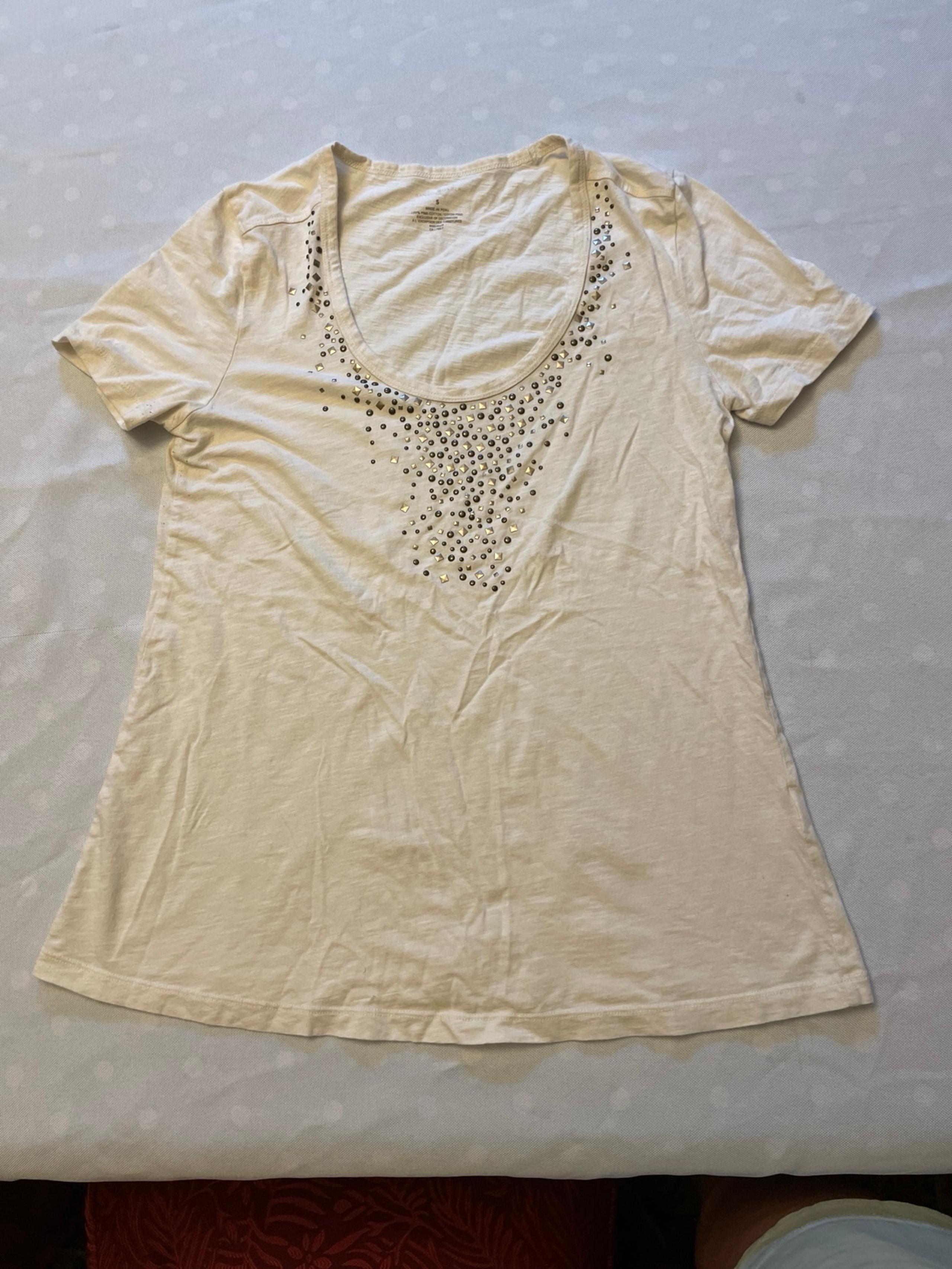 Banana Republic 100% Pima cotton ivory T-shirt Small