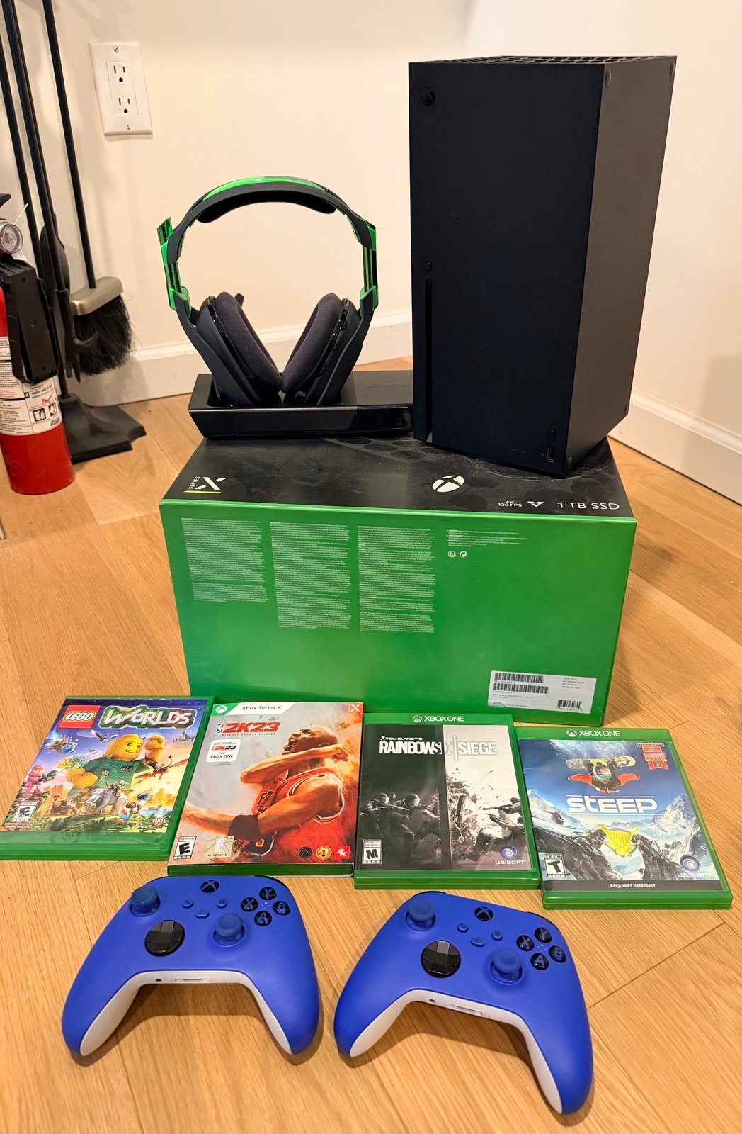 Xbox Series X 1 TB SSD w 2 remotes and headset with charger