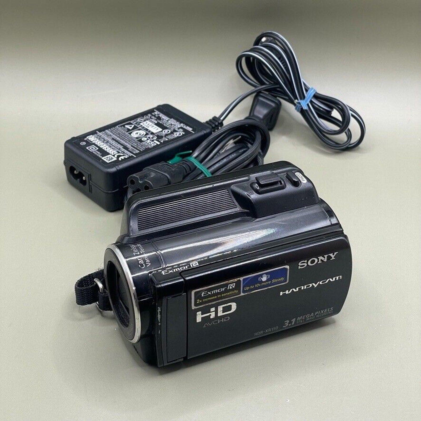 Sony Handycam HDR-XR150 Full HD 120 GB HDD Hybrid Camcorder 25x ZOOM (READ)