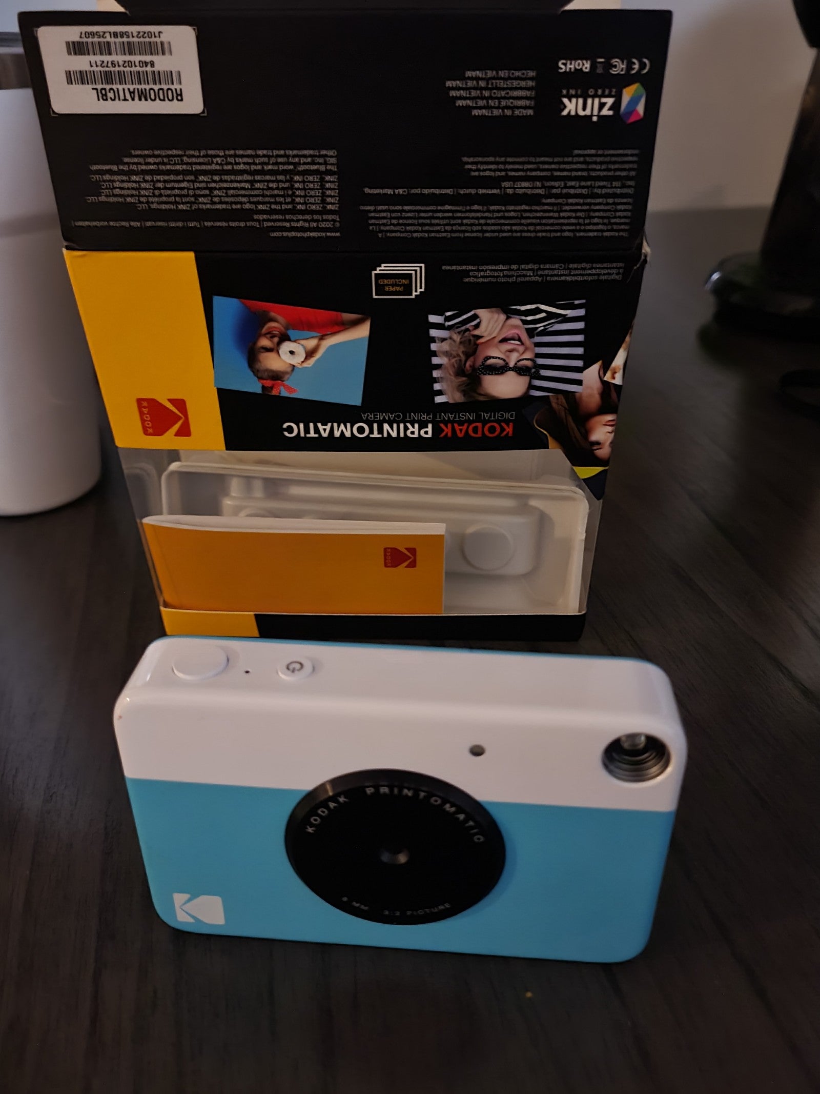 Kodak - Printomatic AMZRODOMATICK1BL Instant Print Camera with Zink Paper - Blue