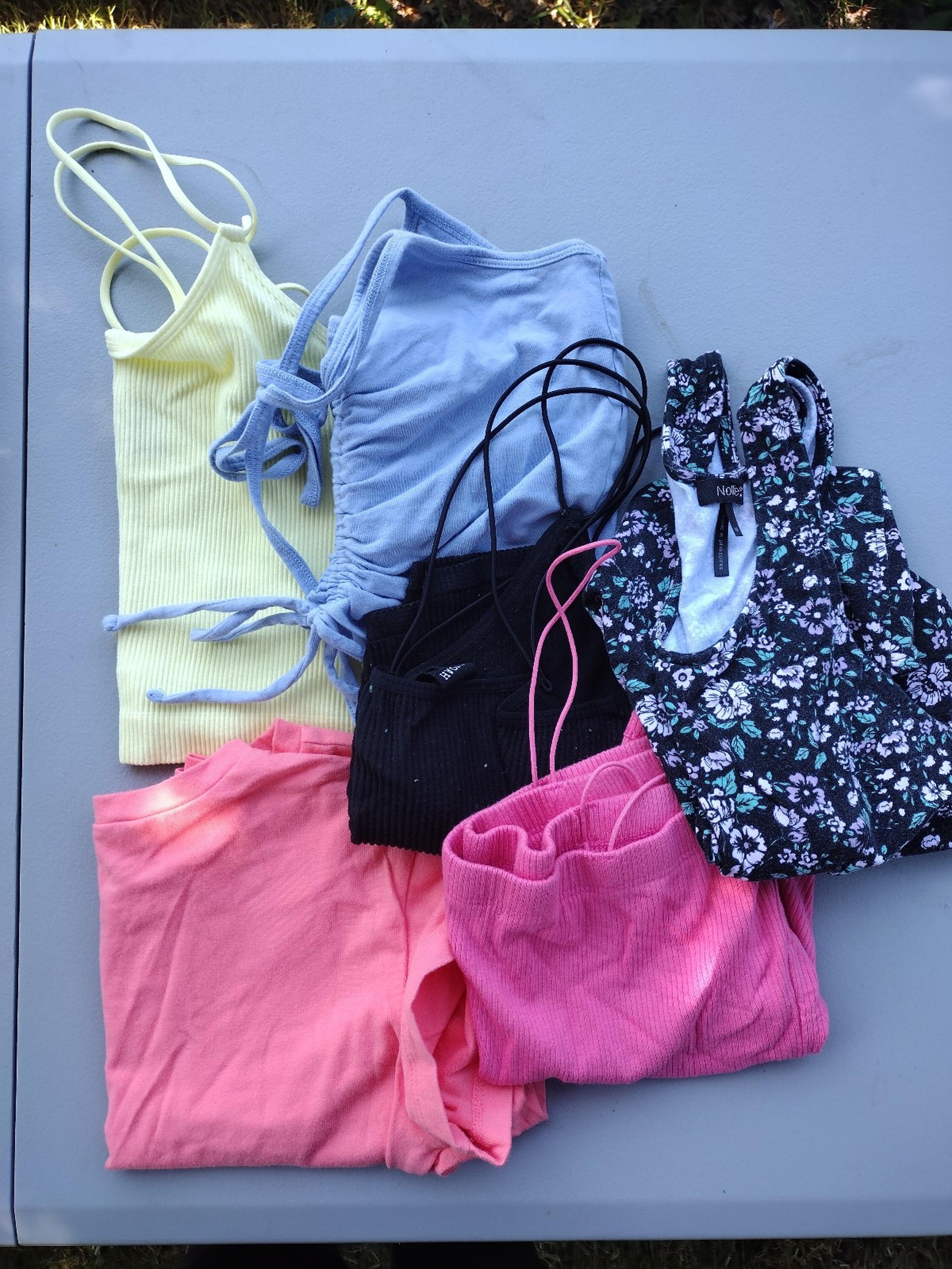Juniors crop tops bundle size medium