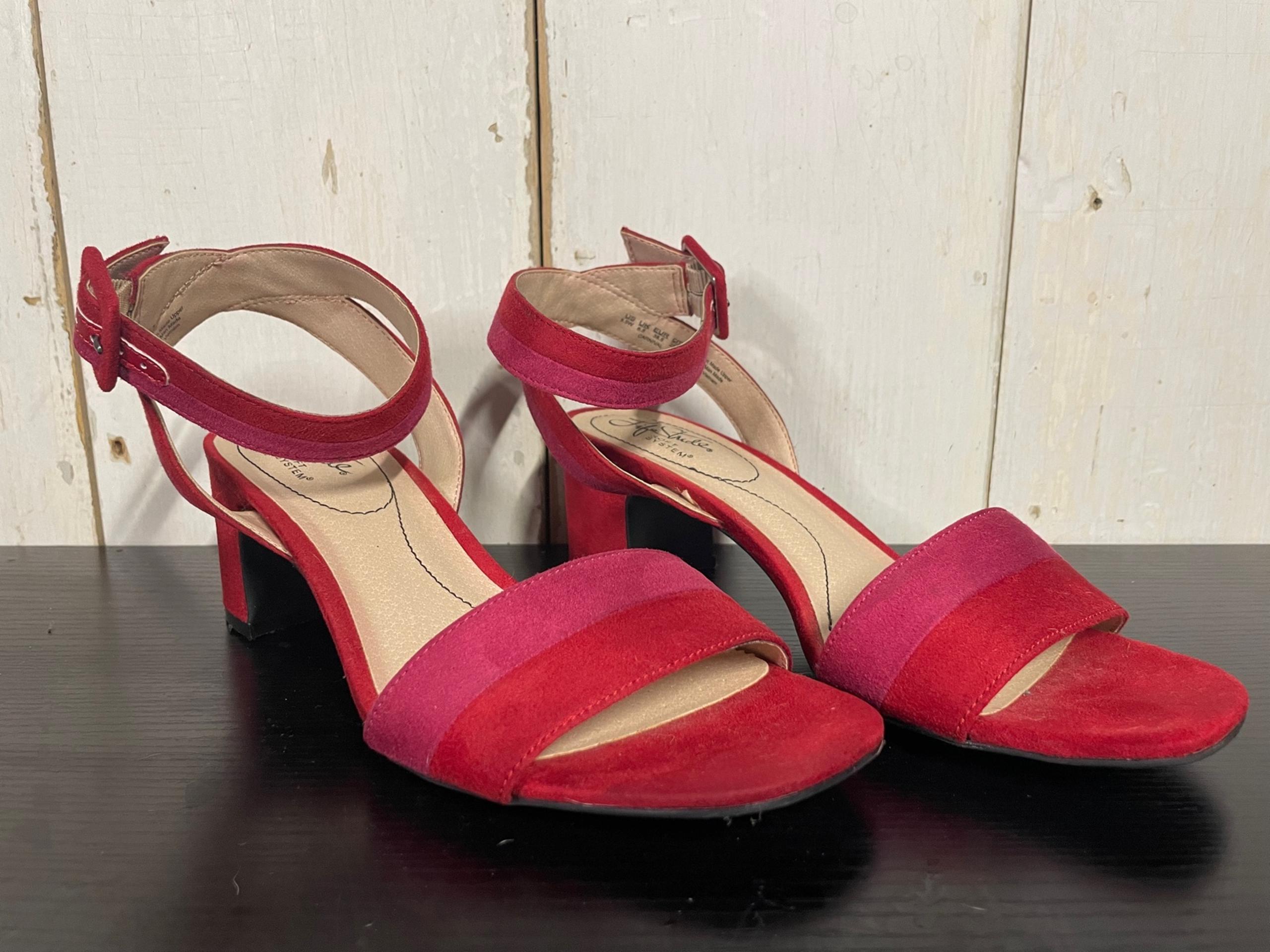 Heels red and pink wides 8.5