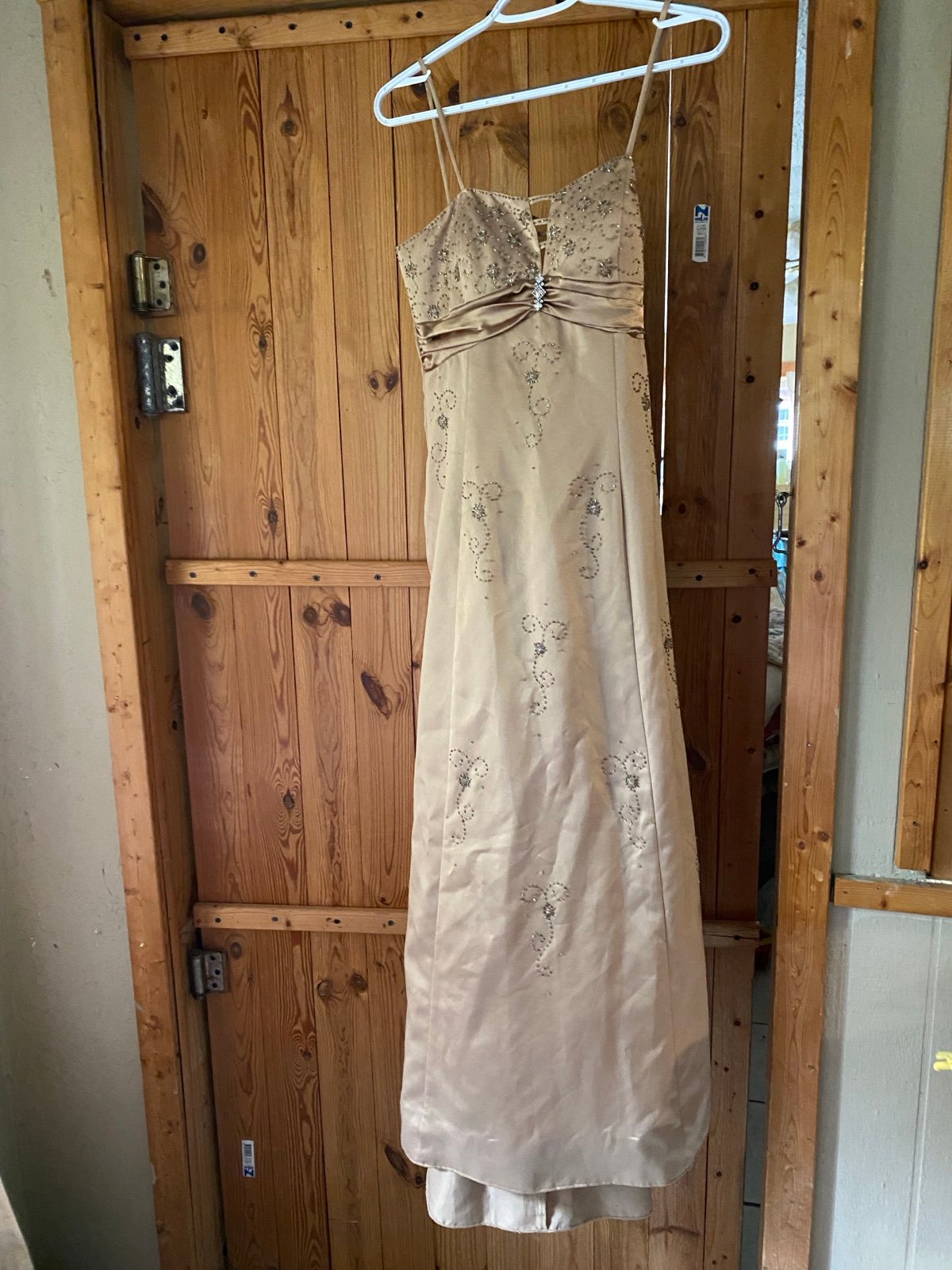 Woman’s beige dress size 7/8