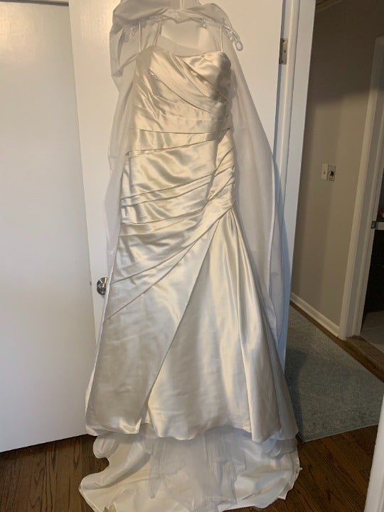 Whit One Tigris wedding dress