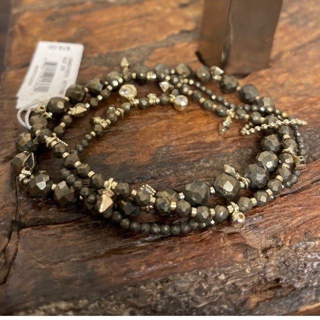 NWT Kendra Scott Gold Kennedy Stretch Bracelet in Pyrite!