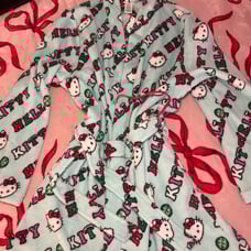 Hello Kitty robe