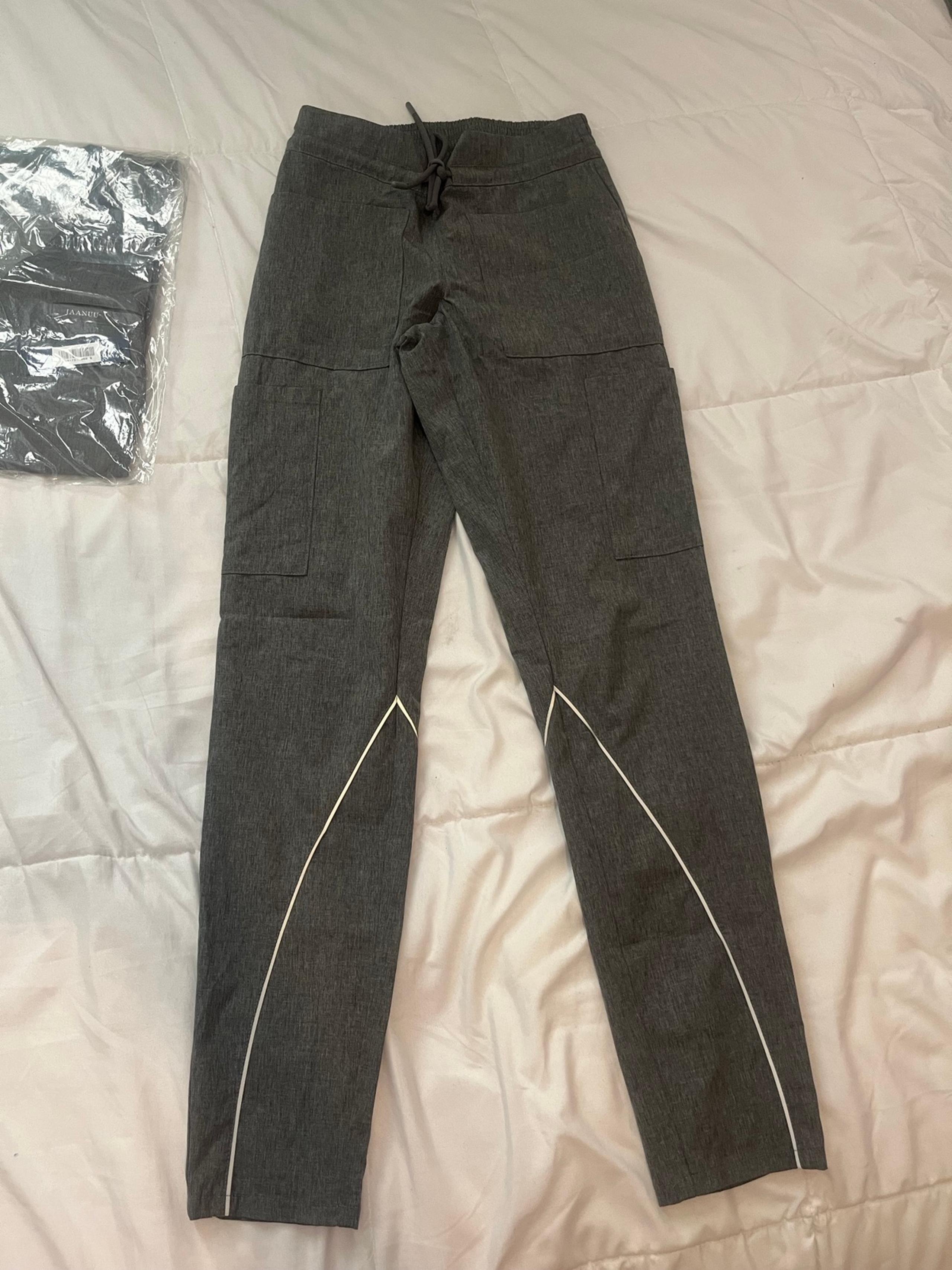 New Jaanuu Scrub set