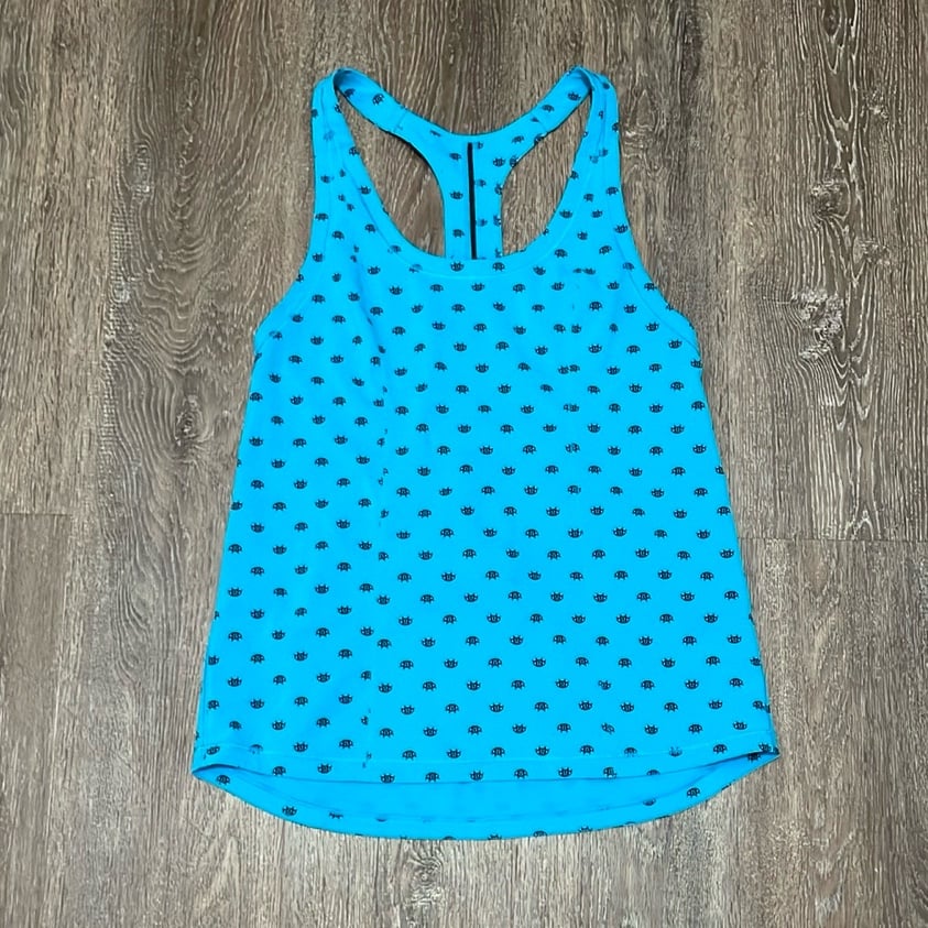 Limited edition Lululemon Seawheeze 2014 Lightened Up Singlet Tank. Size 8
