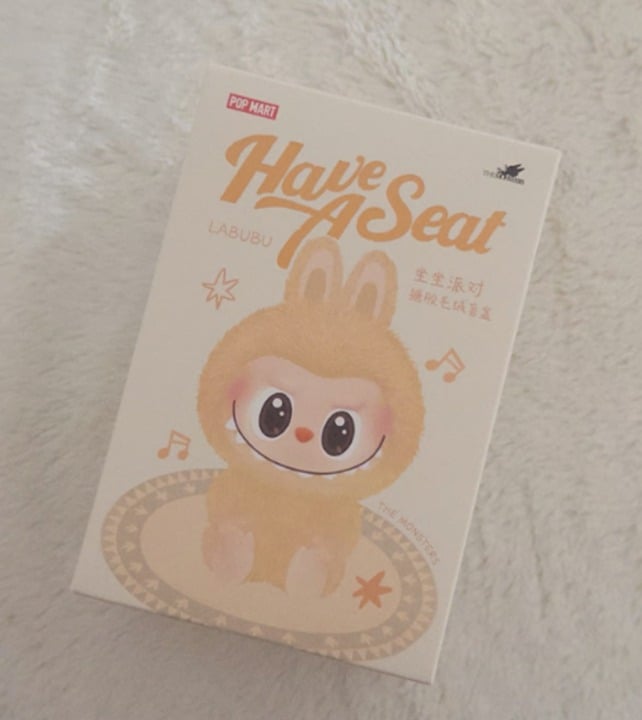 POPMART Labubu Have a Seat - Sisi Vinyl Plush