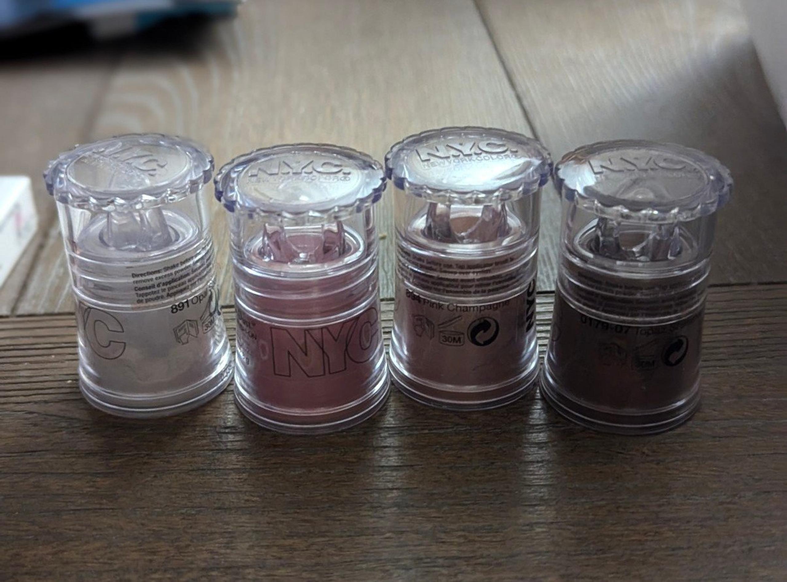 Lot of NYC  New York Color Eye Dust