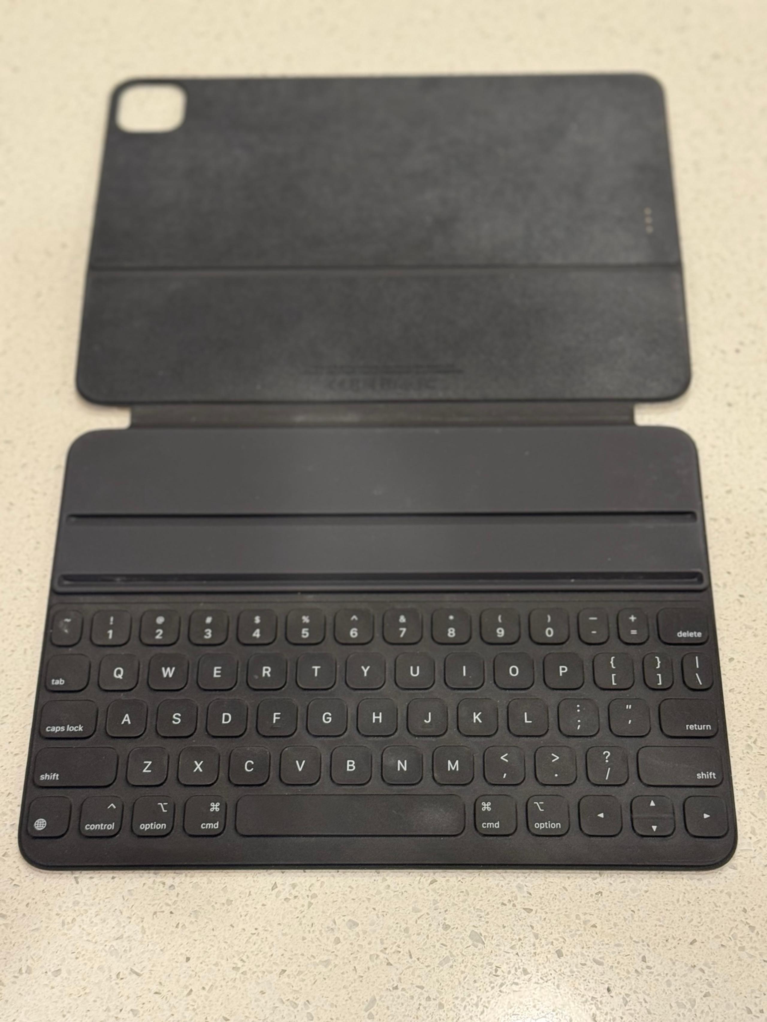 iPad Smart Keyboard Folio for 11” iPad