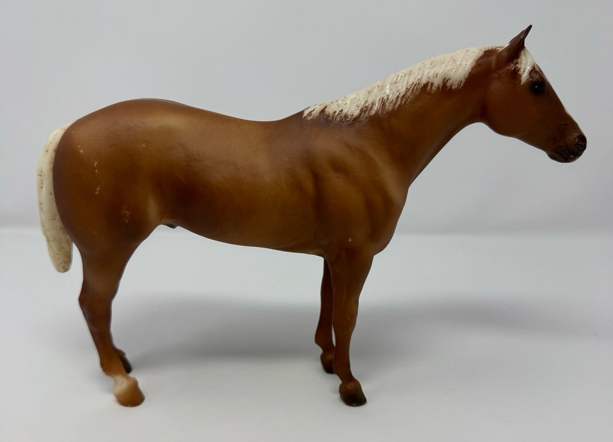 Breyer Horse Bold Breyerfest Dinner Model NO. 700497 12x8.5 No Box Brown Tan