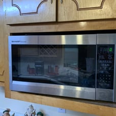 microwave oven