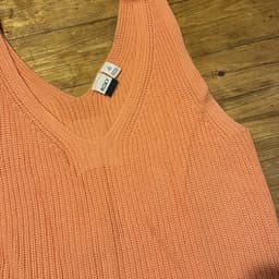 Item photo preview #3