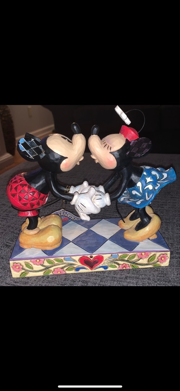 Disney Mickey And Minnie Mouse Smooch For My Sweetie” Figurine AUTOGRAPHED