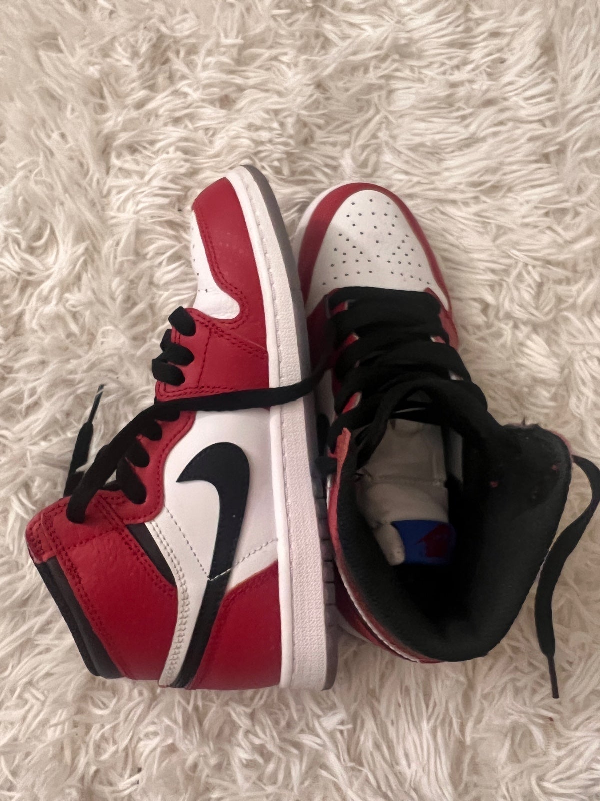 Air Jordan 1 Mid 100% authentic