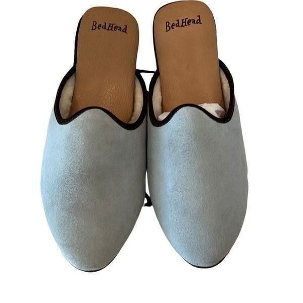 BedHead Women’s Blue Suede Slippers Sz. 9 New in box