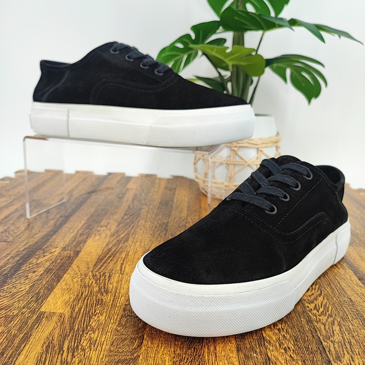 Vince Women's Low Top Platform Black Suede Sneakers Size 6.5M US