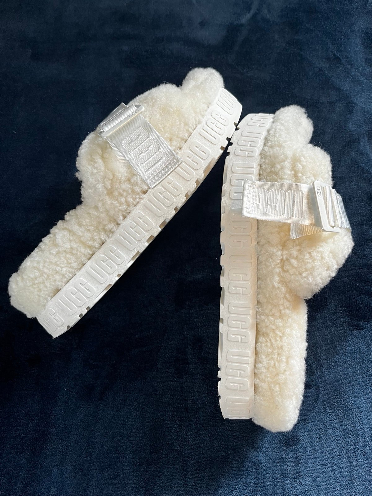 Ugg Women’s Fluffita Slide Slipper Size 7