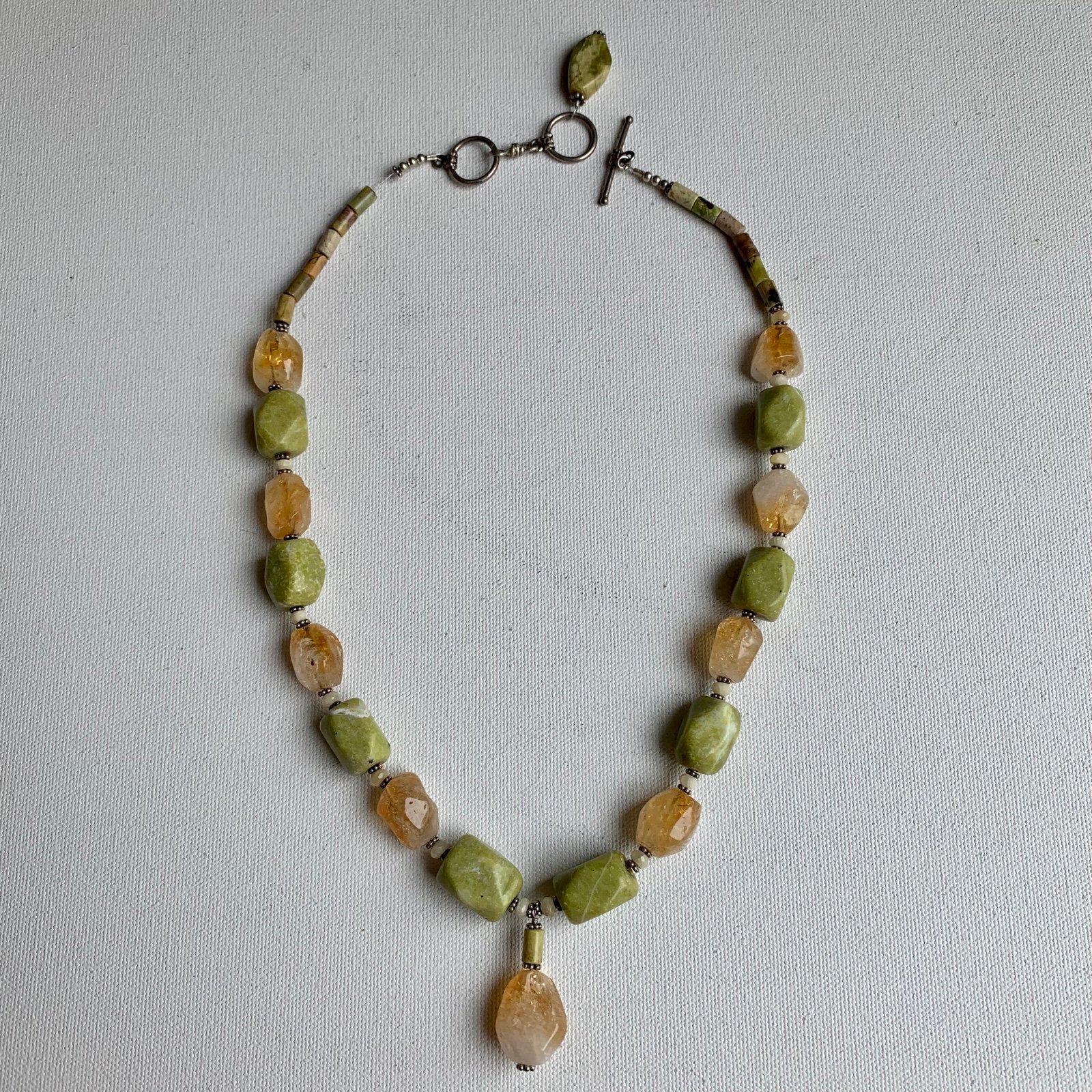 Vintage Chunky Gemstone Necklace Yellow Citrine Crystals Green Serpentine 24