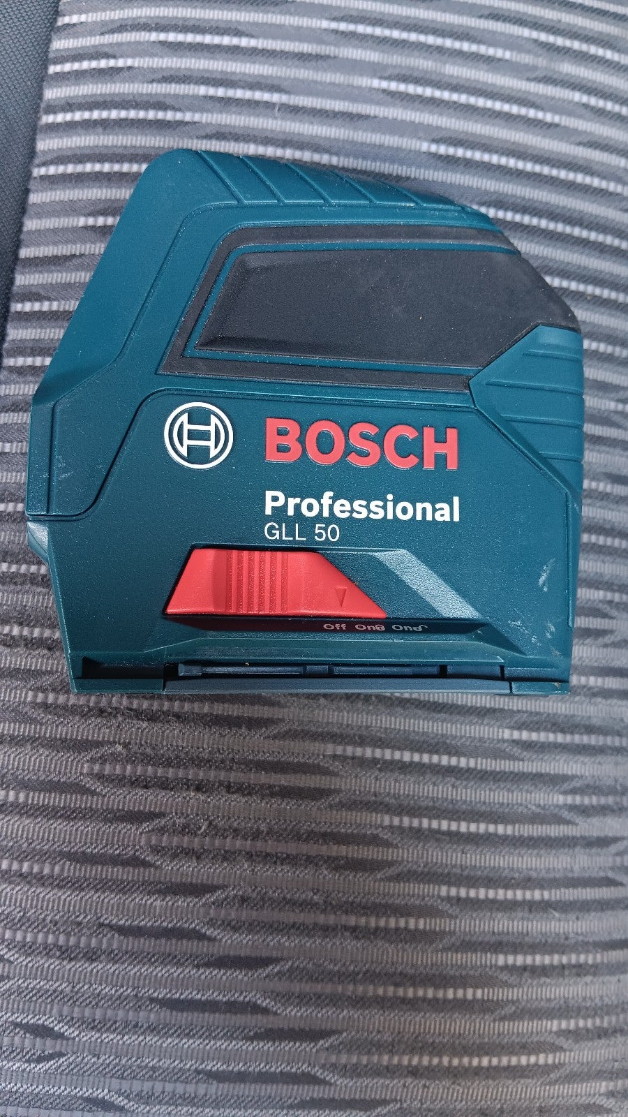 Bosch gll-50 professional laser level.