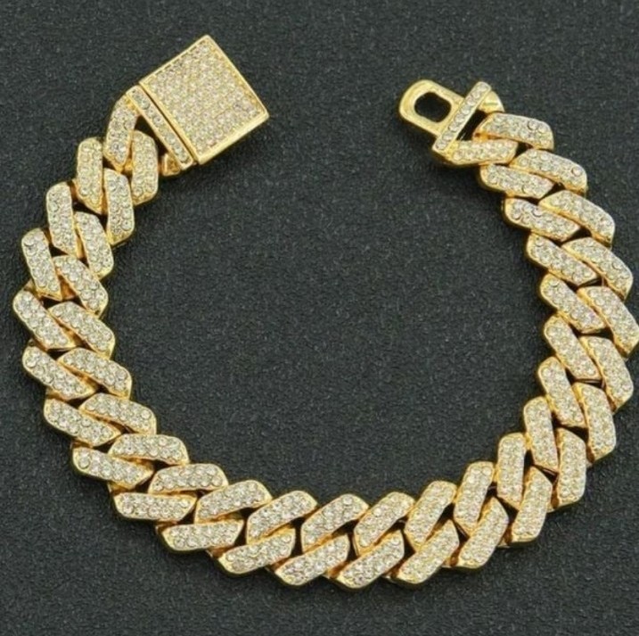 Mens Cuban link golden bracelet 8 inches