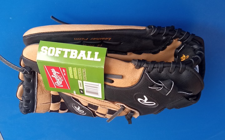 NEW Rawlings Unisex 14 Slow Pitch Right Throw Softball Glove