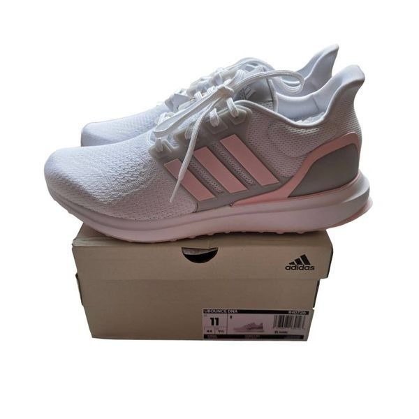 Adidas UBOUNCE DNA Women's shoes Cloud White Clear Pink Silver Metallic Size 11