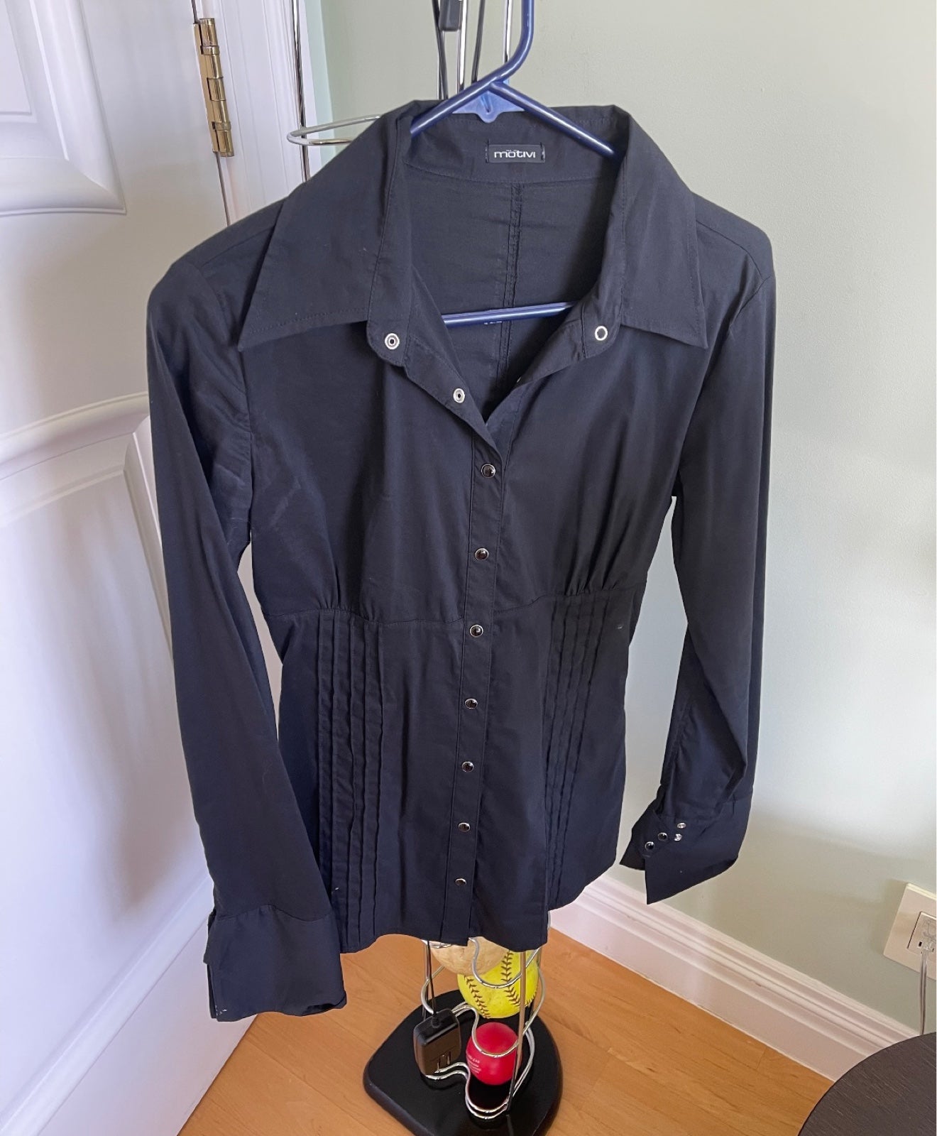 Motivi Women’s Black Button Down Sz 8 Rare