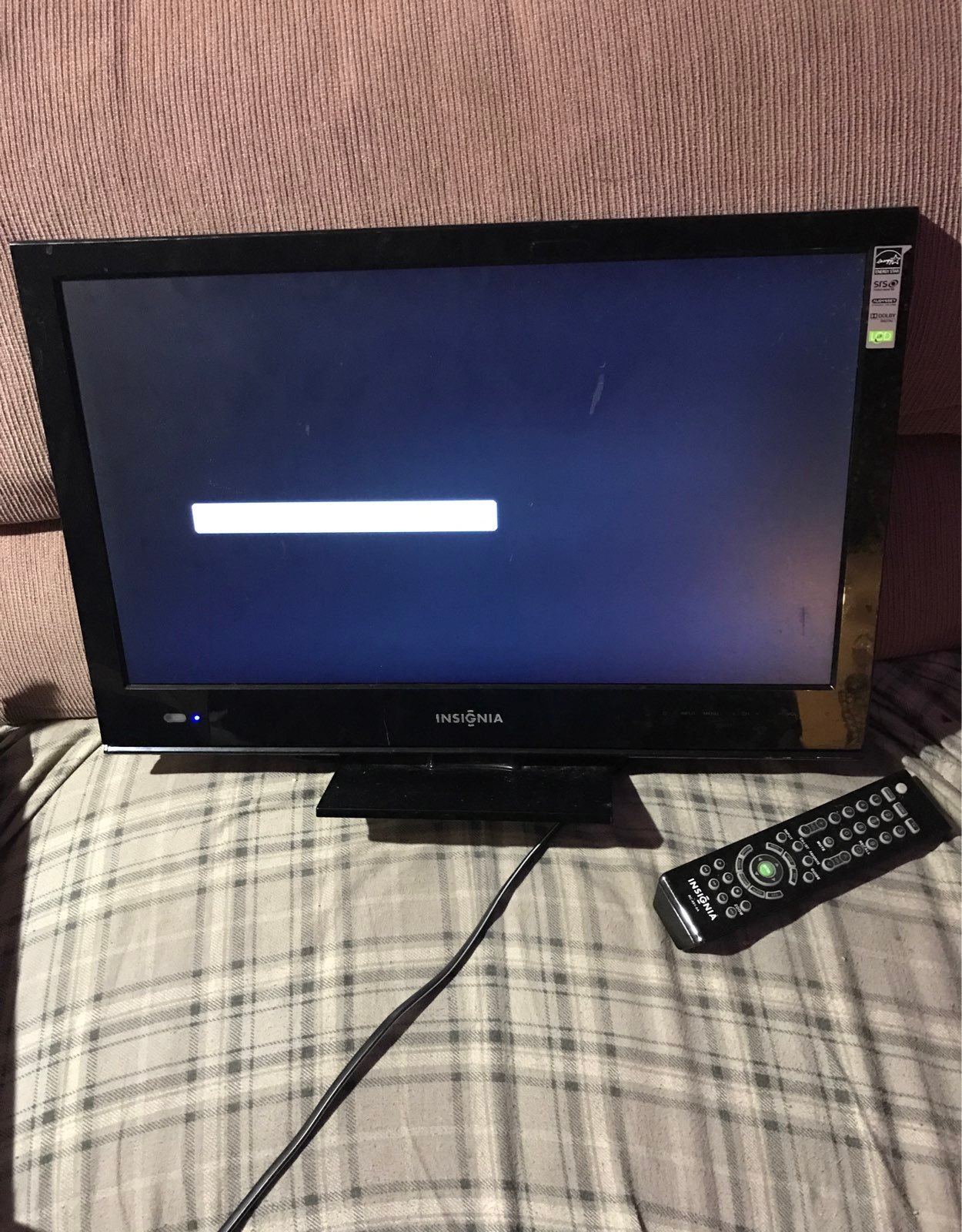 Insignia flatscreen Tv ( Small )