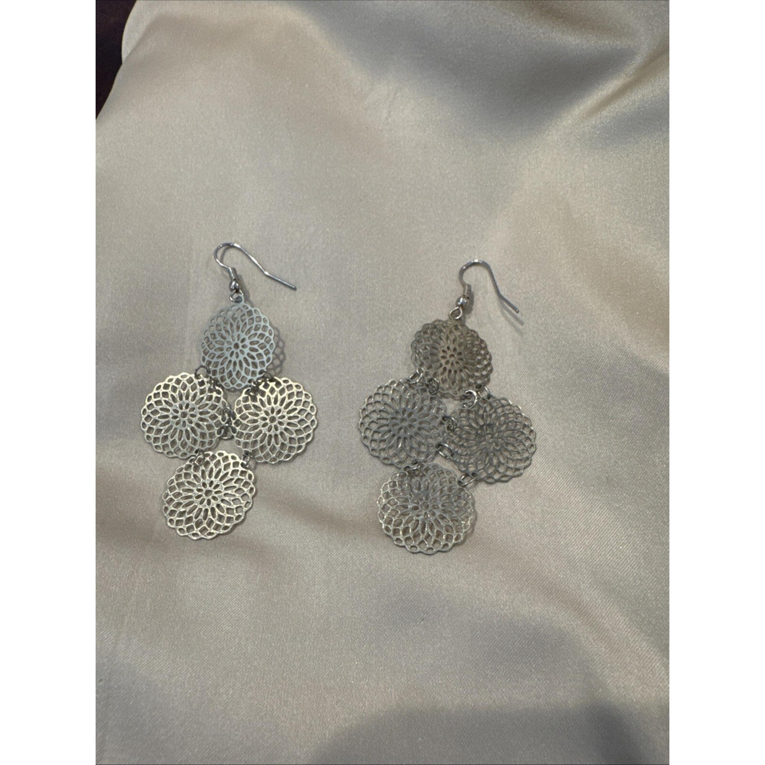 World Market Small Filigree Clusters Earrings/ Gold/ lightweight