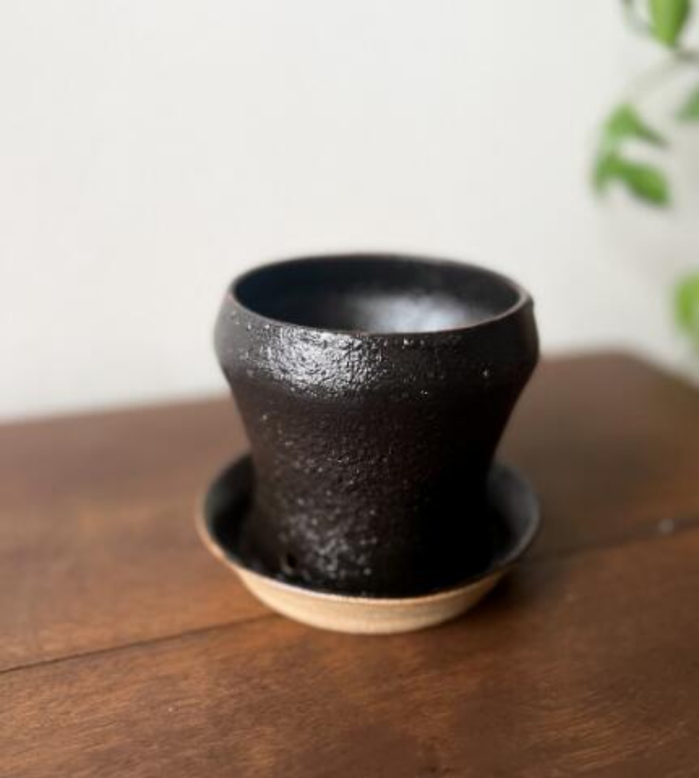 Onyx Textured Planter with Attached Saucer