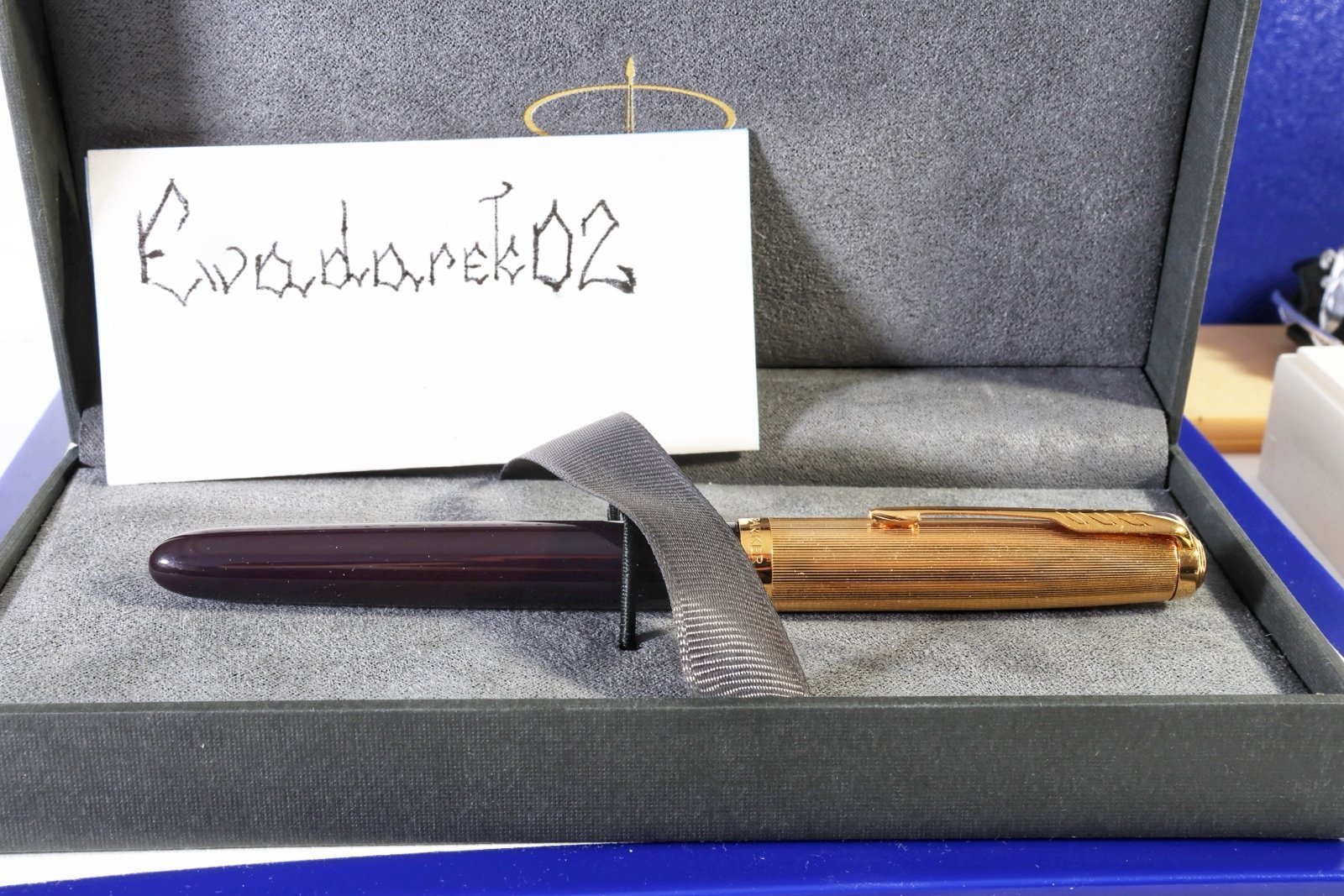 Parker 51 PREMIUM DeLuxe Fountain pen, Plum, gold tone cap, used
